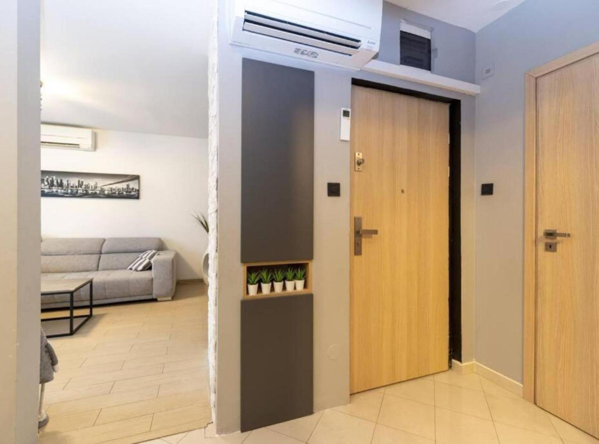 Zrmanja Canyon Apartment Obrovac Buitenkant foto